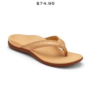 Like new - flip flops from Vionic